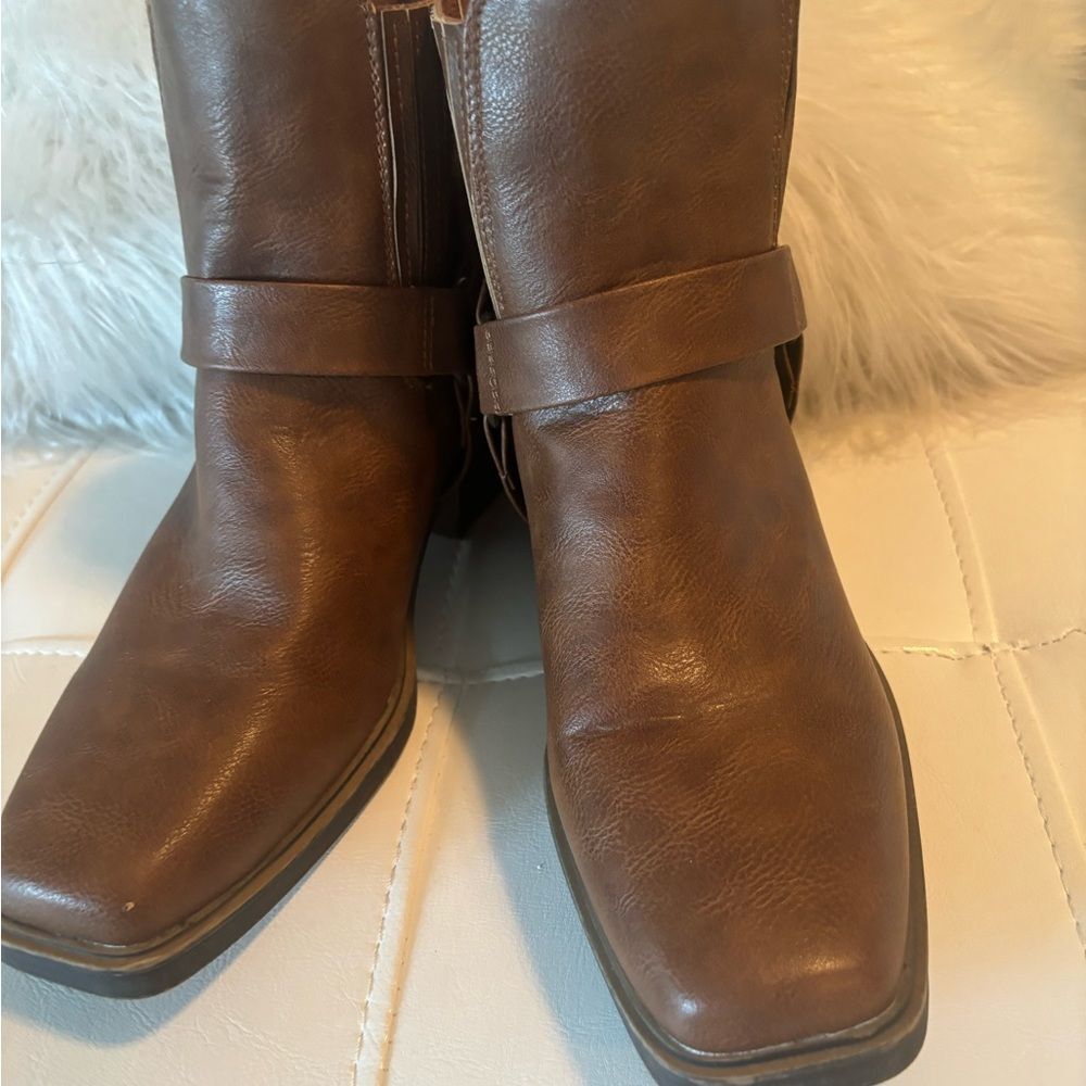 Sonoma Womens Whiskey Cognac Heeled Boot